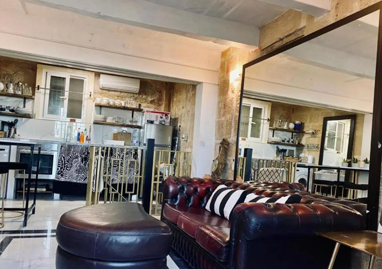 Charming Townhouse Prime Area Valletta Apartment 0*,  Malta