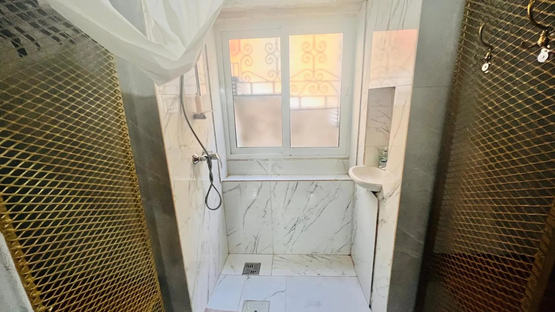Charming Townhouse Prime Area Valletta Apartment